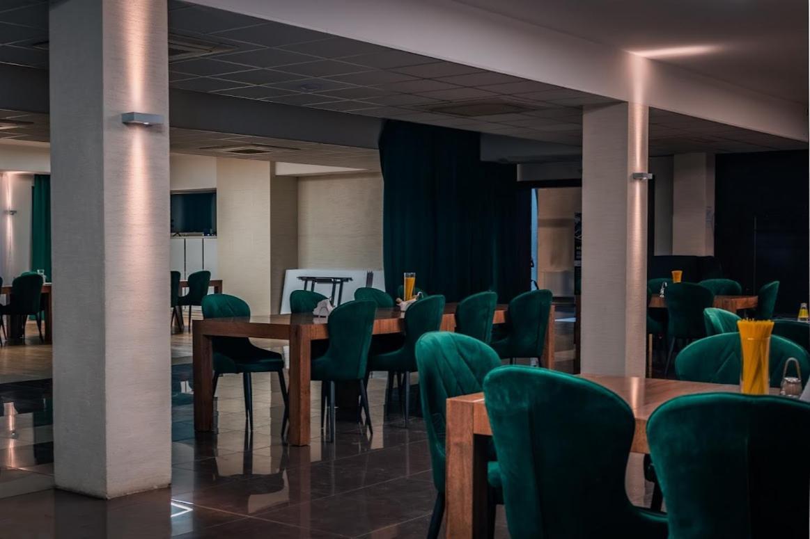 Hotel Swit Красков Екстериор снимка