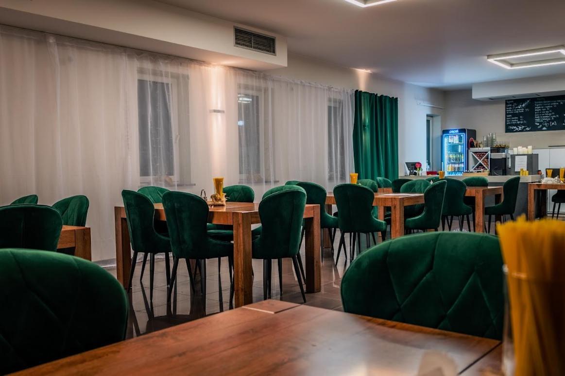 Hotel Swit Красков Екстериор снимка